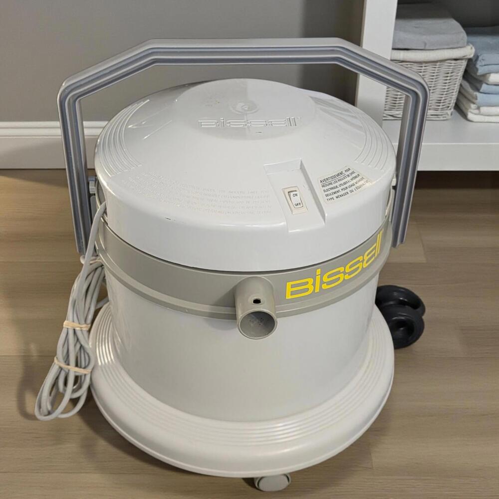 Bissell 1655C CM Deep Cleaning Wet Dry Vacuum  Heavy Duty Carpet Industrial